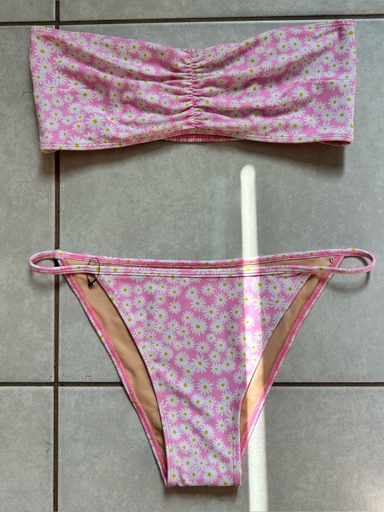 Faithfull the Brand Other - Faithfull the Brand pink and white daisy floral bikini